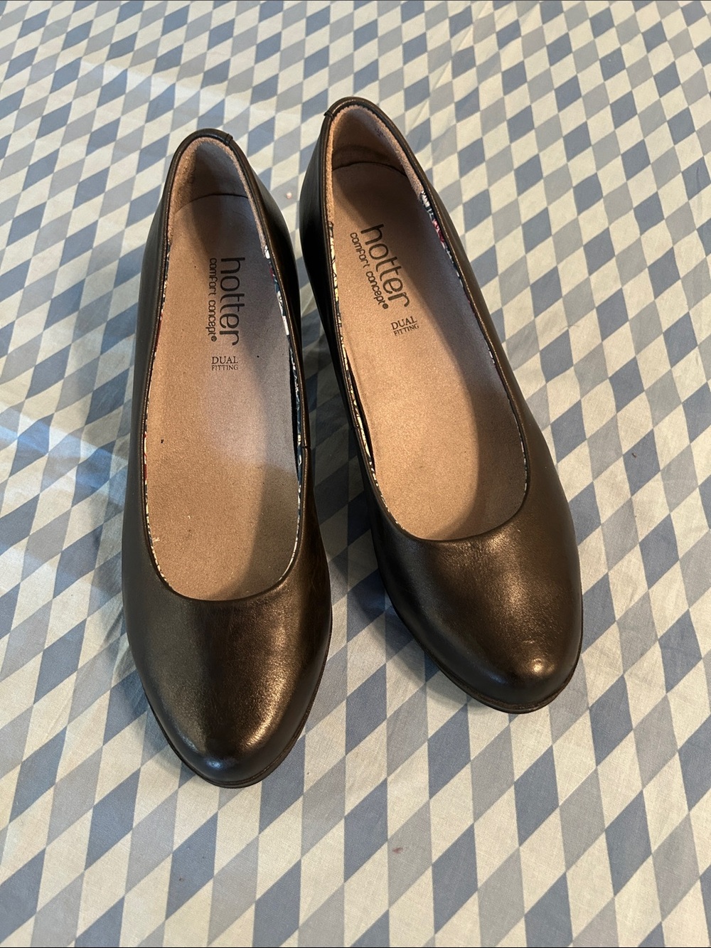 Hotter black pumps size 6